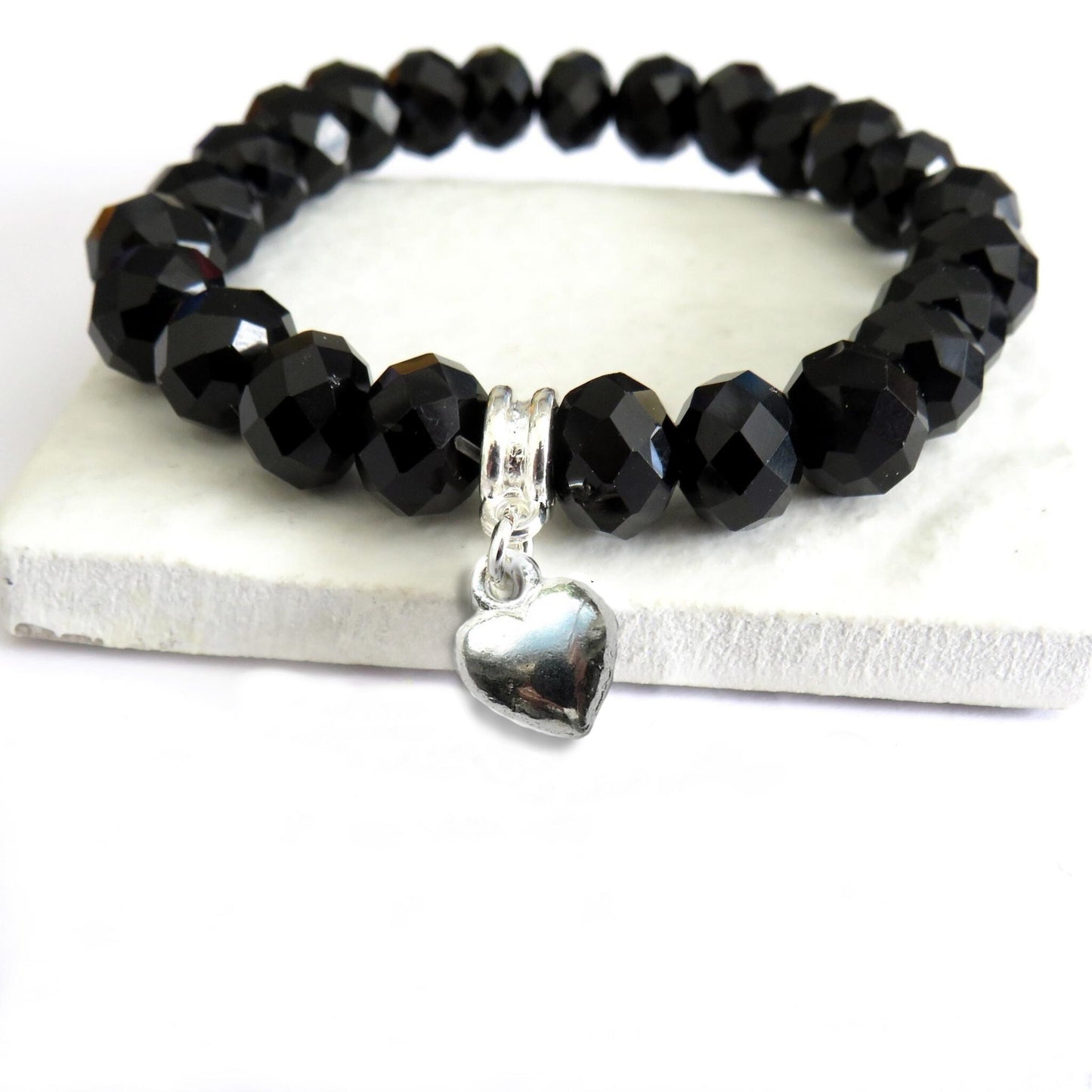 Black Crystal Beaded Charm Bracelet - Perfect for Any Occasion