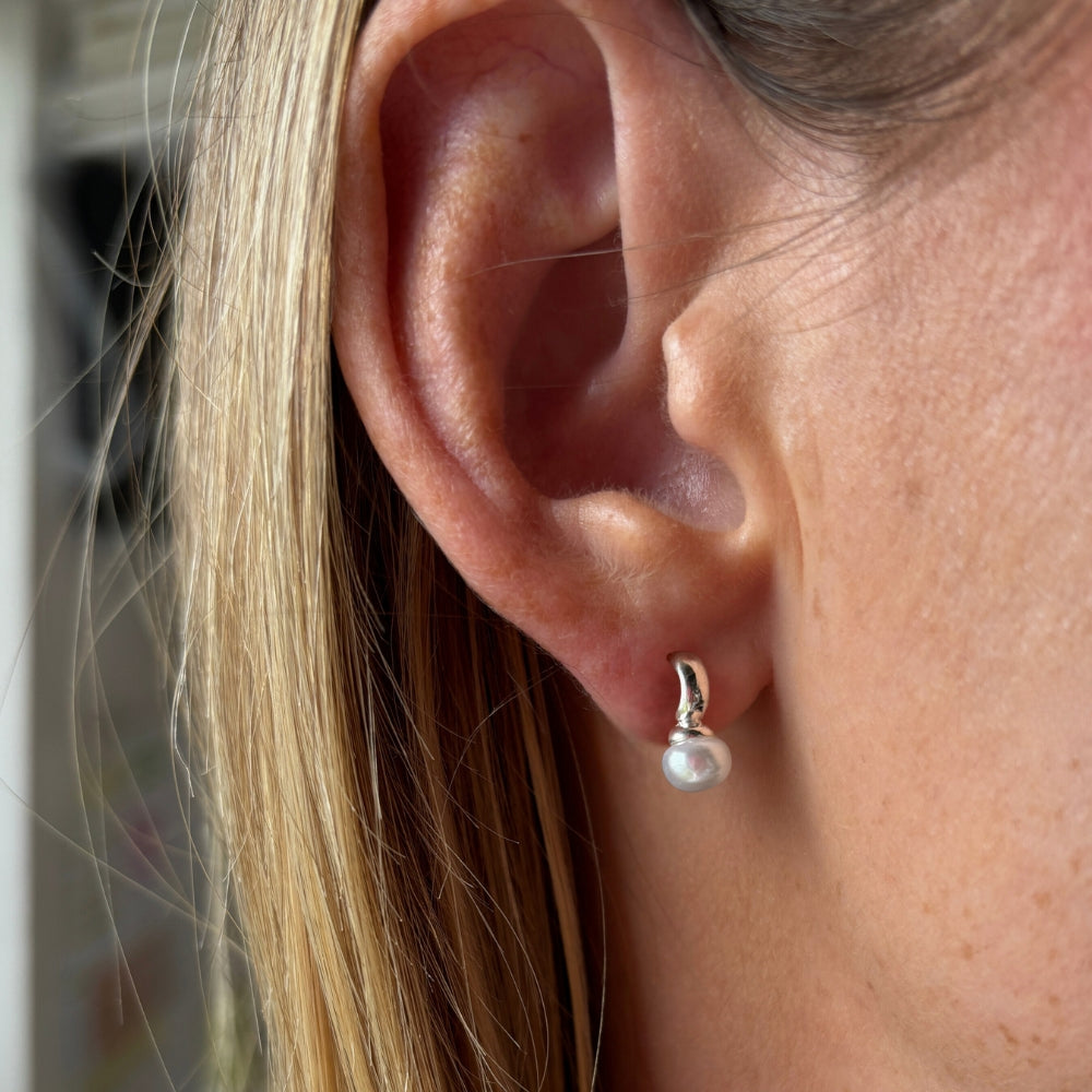 Hoop Pearl - Silver Stud Earrings