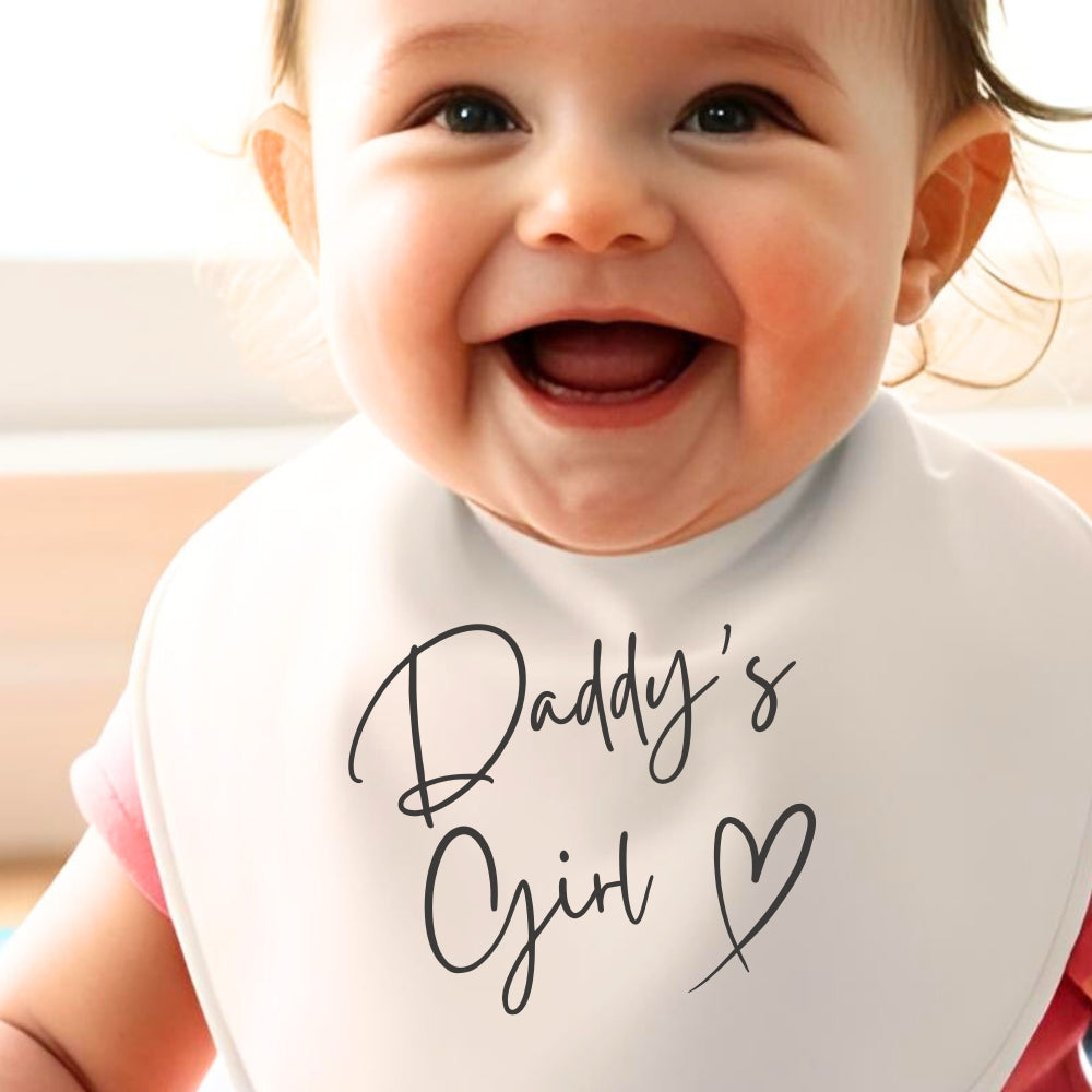 Daddy's Girl Baby Outfit: Bib, Vest, Baby Grow